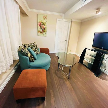 Private Suite With Private Entrance King Bed Richmond Exteriér fotografie